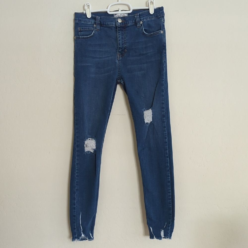 Free People Distressed High Rise Skinny Blue Jeans Denim - Size 27
